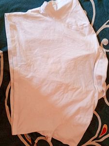 H&amp;M Divided White Crop Top