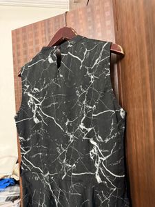 Marble Print Black Dress 🖤