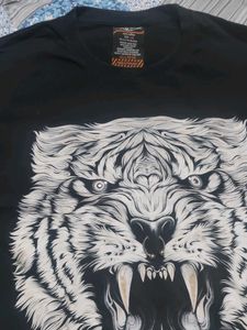 Men's Black Tiger Graphic T-Shirt night glow