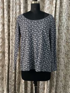 Gray Feather Print Long Sleeve Top