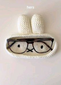 Spectacle Holder