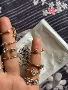 Set of Chic Gold Stackable Rings (8)