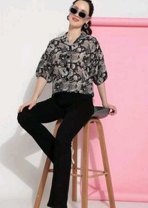 Elegant Paisley Print V-Neck Top - Stylish Western