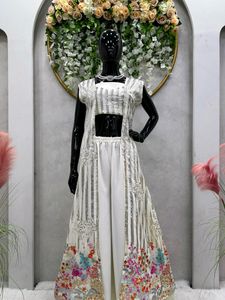 New Outfit For This Festive Season