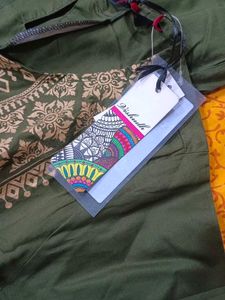 Green Kurta set with Gold Print