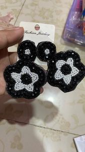 Earings