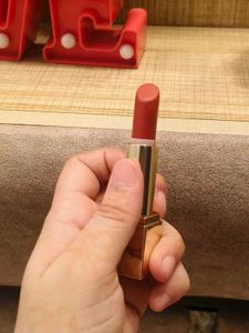 Estee Lauder Lipstick