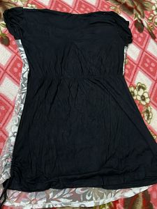Bundle of 4 casual tops