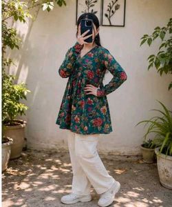 Floral Print Kurta with Bell Sleeves-All size