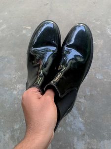 Glossy Platform Chelsea Boots