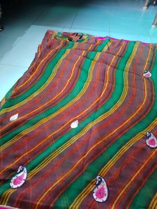 Lehariya Saree With Unstitched Blouse