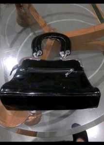Stylish Black Handbag leather purse