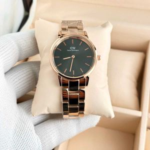 DANIEL WELLINGTON PREMIUM QUALITY LADIES WATCH AT