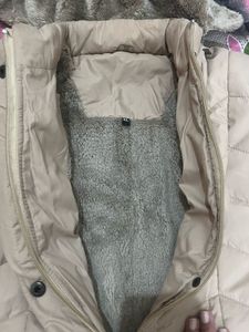 Stylish Padded Winter Jacket with Fur Hood