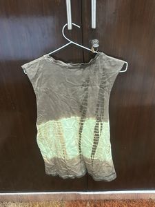 Tie-Dye Sleeveless T-Shirt