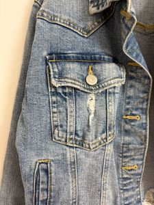 Zara Blue Denim Jacket 🦋