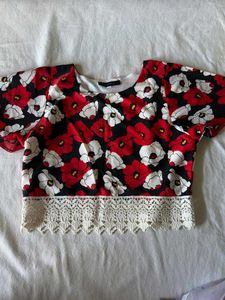 Floral Crop Top with Lace Trim