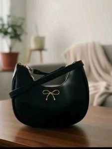 Chic Black Shoulder Bag with Bow Detail