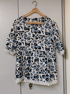 Floral Print Top with Lace Trim