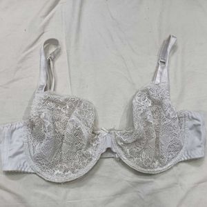White 38 C 💙Lace Bra