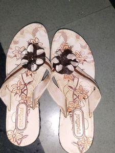 Uk 4 Chappal
