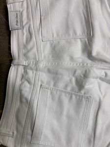 Trendy Low-Waist White Cargo Pants | Relaxed Fit 6