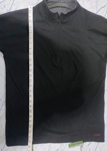LEVI'S POLAR TOP... UP TO 41inch BUST