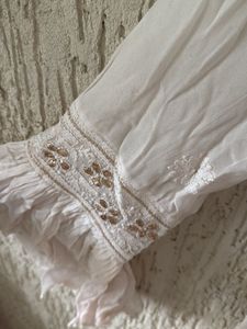 Elegant White Embroidered Kurta