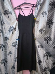 Backless Black Halter Neck Midi Dress