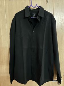 Classic Black H&M Men's Shirt