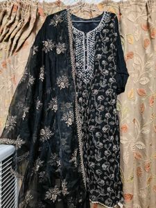 Elegant Black Embroidered Kurta Set