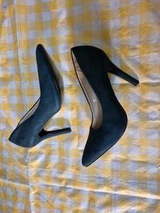 Dark Green Velvet Ajio Heels 👠💅