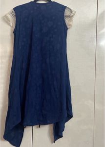 korean top with an attached shrug