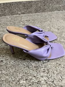 Lavender Thong-Strap Kitten Heels