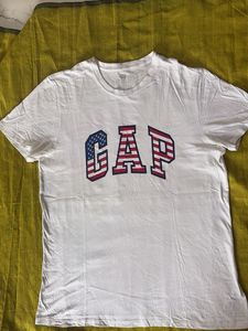 Gap T-Shirt with American Flag Design