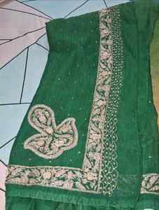Elegant Ombre Green &amp; Gold Saree