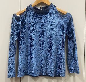Women’s Blue Velvet Top