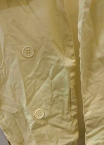 Women's Sleeveless Collared Button-Up Top