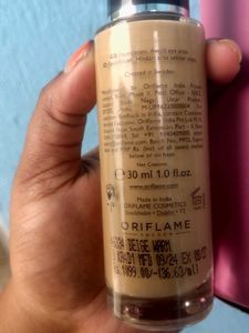 Oriflame Illuskin Glow Reflective Foundation