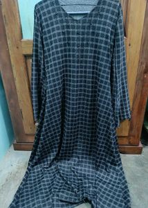 Good Condition Abayas For Donation