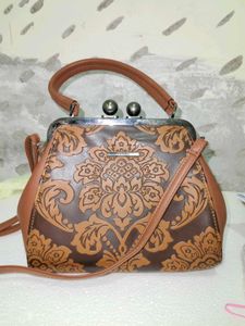 Vintage Floral Frame Handbag