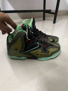 URGENT 🚨 Nike Lebron Basketball Shoes
