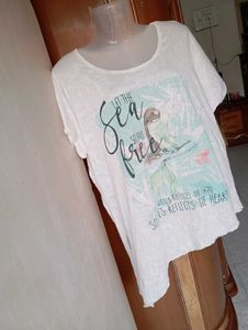 White Graphic Print T-Shirt