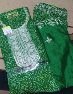 Elegant Green Bandhani Kurta Set with Dupatta and