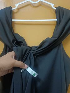 Elegant Black Off-Shoulder Maxi Dress