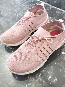 ❤ Nice stylish Shoes &amp; 4-Socks😍