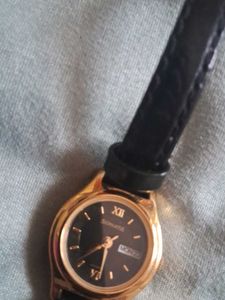 Elegant Gold Tone Watch