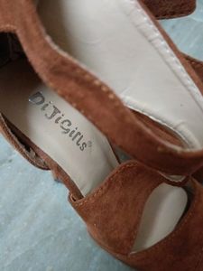 Pencil Heels, With Chain At Back