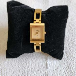 Elegant Gold Tone Square Watch