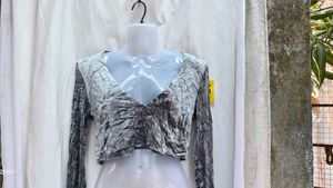 81812. Grey Velvet Crop top